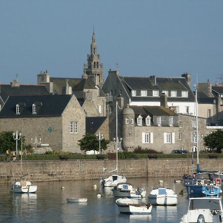 Hotel du Centre - Chez Janie Roscoff Buitenkant foto